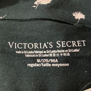 NEW MATCHING BUTTON UP VICTORIA SECRET PJS SZ M